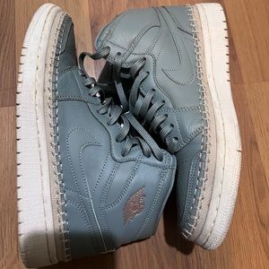 Jordan 1 Retro High- Mica Green (Women's)